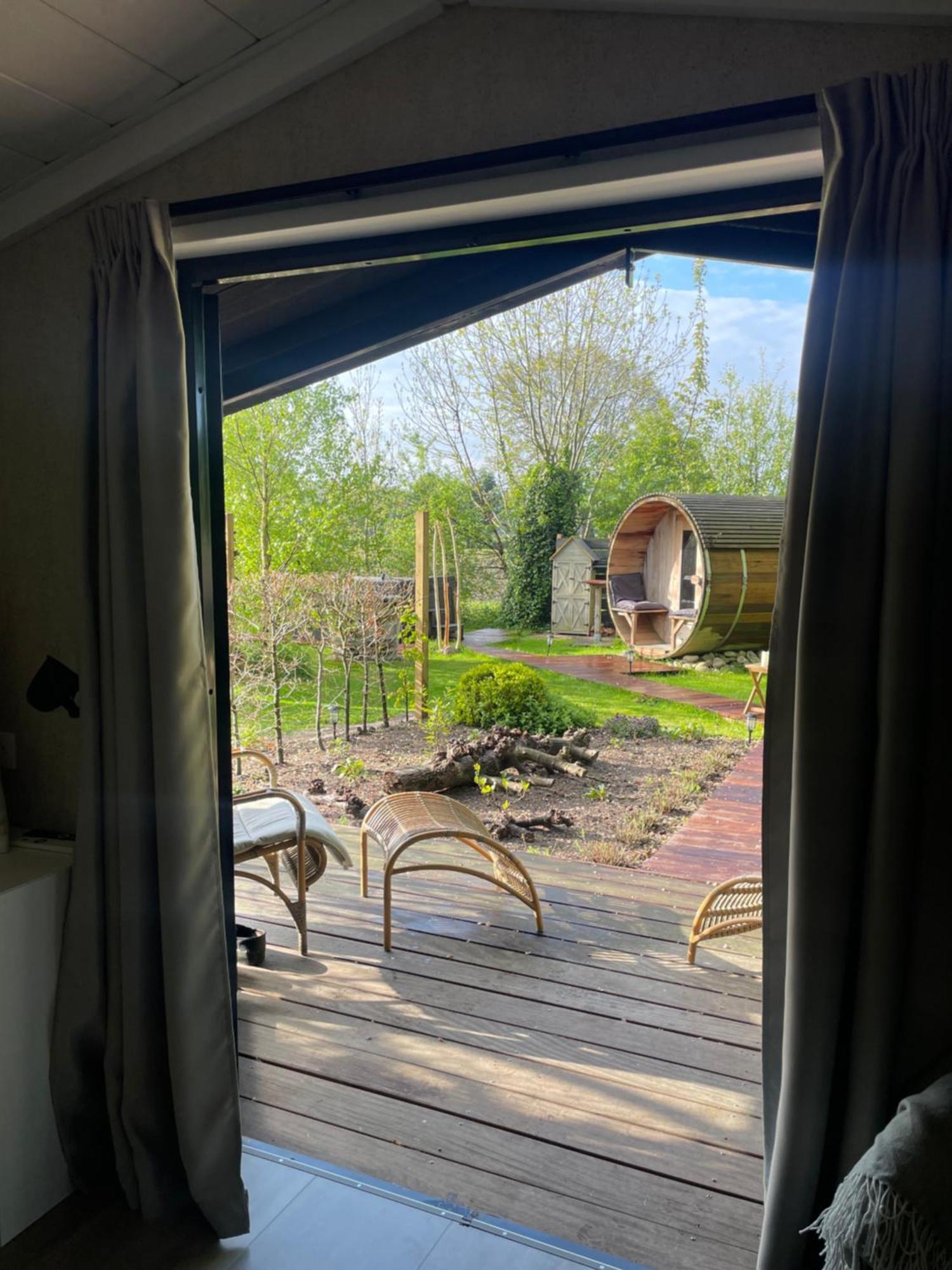 De Rode Zonnehoed Scherpenzeel  Buitenkant foto